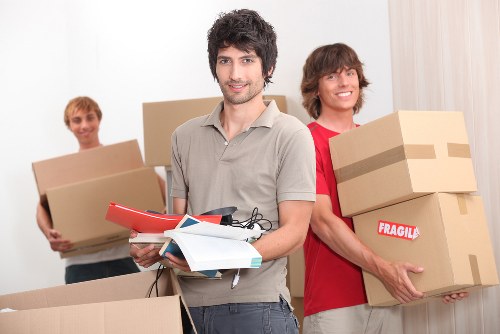 Van service handling a flat move near Holland Park area