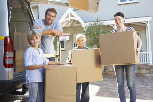 Careful loading support for a Holland Park property move