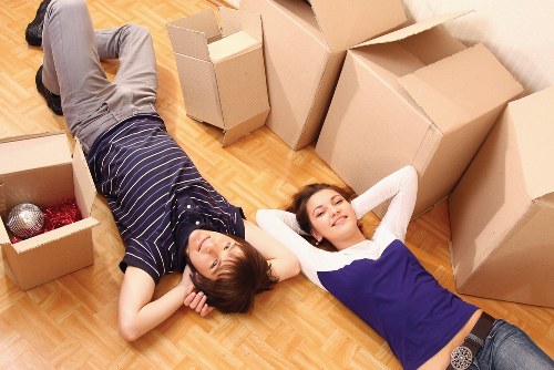 Local moving service handling access challenges in West London